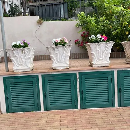 Apartment Aurora & Nicole Ideal Per Biker E Parcheggio Gratuito Pietra Ligure Exterior photo