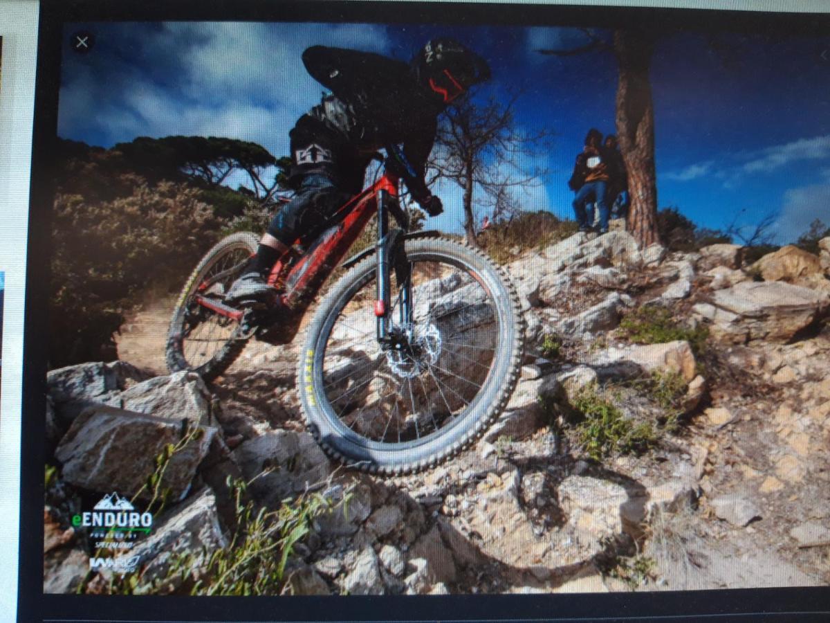 Aurora & Nicole Ideal Per Biker E Parcheggio Gratuito Apartment Pietra Ligure